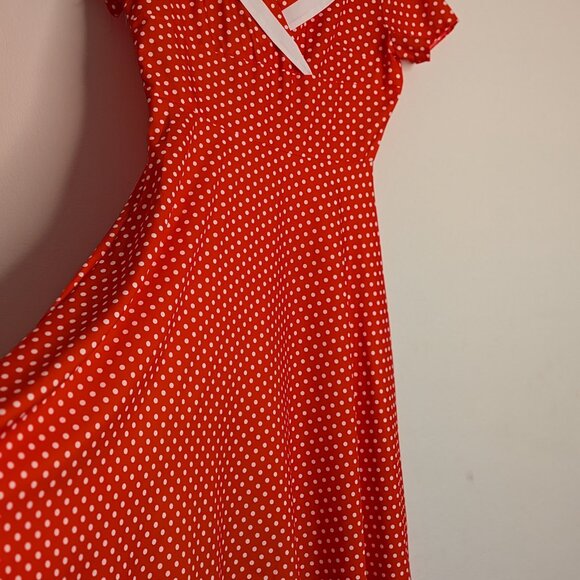 Lucille Ball-Inspired swing dress - Picture 2 of 5